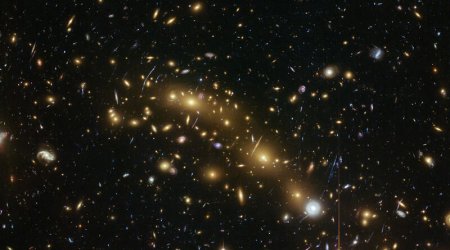 Uzaq qalaktikada “həyat molekulları” aşkar edildi