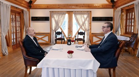 Azərbaycan və Serbiya prezidentləri qeyri-rəsmi səhər yeməyində - FOTO