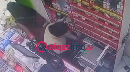 Bakıda qaraçı qadınlar hicab bağlayıb marketi taladı &ndash; ANBAAN VİDEO