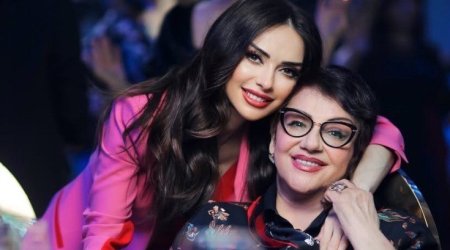 Anasının bu sözlərinə görə səhnəyə qayıdıb - VİDEO