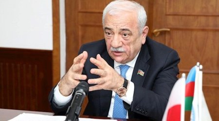 Möhbalıyevin restoranında QALMAQAL: İcraçı direktor pulları kazinoda uduzdu