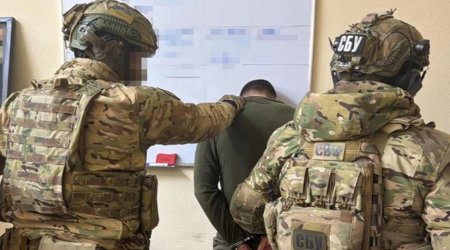 Ukraynada yeni korrupsiya qalmaqalı: Yüksək vəzifəli zabitlər saxlanıldı