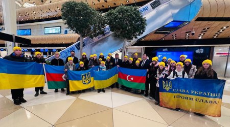 Daha 26 ukraynalı uşaq reabilitasiya üçün Bakıya gətirildi