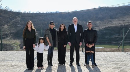 İlham Əliyev ailəsi ilə birgə Xocalının Xanabad KƏNDİNDƏ - FOTO/VİDEO