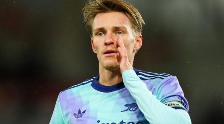 Baş məşqçiyə görə klubdan getməyə HAZIRLAŞIR