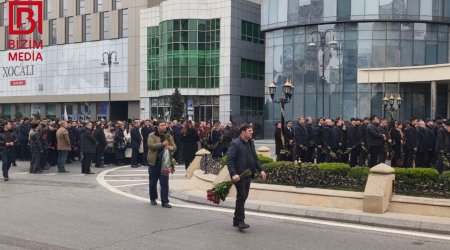 Azərbaycan xalqı "Ana harayı" abidəsini ziyarət edir &ndash; FOTO