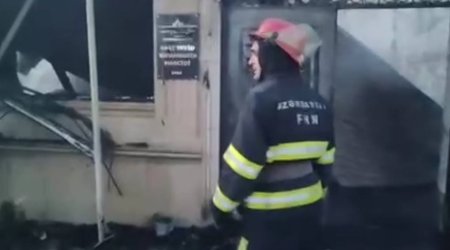 Qubada məscid tamamilə yandı - ÖZƏL - VİDEO