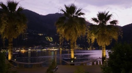 BƏƏ Tehrandakı səfirliyini bağlayır