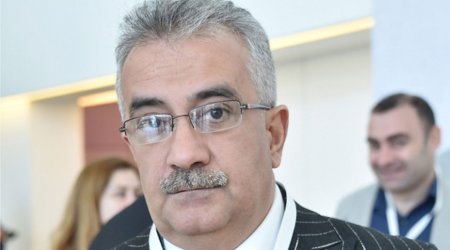 Aktrisa direktoru məhkəməyə verdi - Töhməti ləğv etdirdi