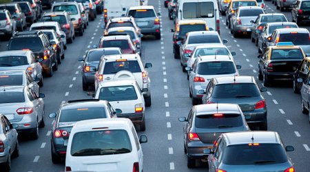 Paytaxt yollarında SIXLIQ VAR