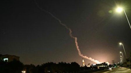 İran Dubay, Əbu-Dabi və Dohaya zərbələr endirir - VİDEO