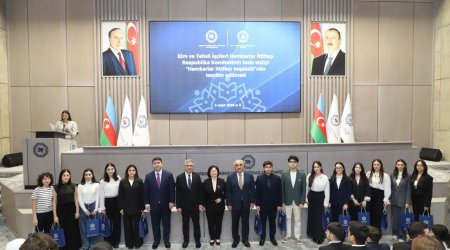 250 tələbəyə &ldquo;Həmkarlar ittifaqı təqaüdü&rdquo; təqdim olundu &ndash; FOTO