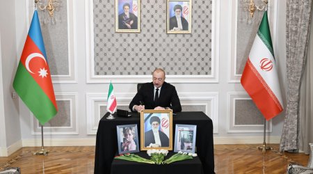 İlham Əliyev İran səfirliyində - FOTO