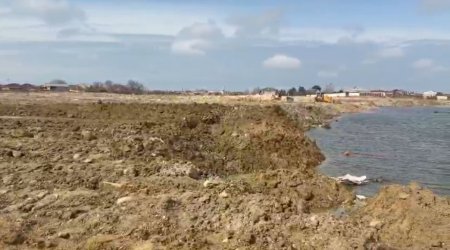 Sovxoz Ramanada gölü qanunsuz qurutmaq istədilər &ndash; VİDEO