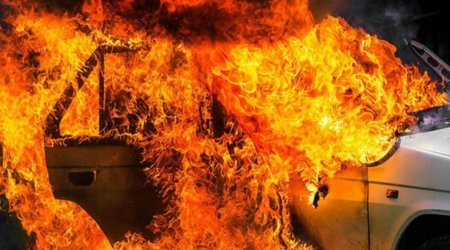 Salyanda obyektə çırpılan avtomobil YANDI