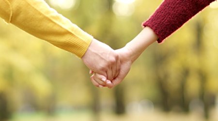 Sevgilisini bıçaqlayan şəxsə HÖKM OXUNDU