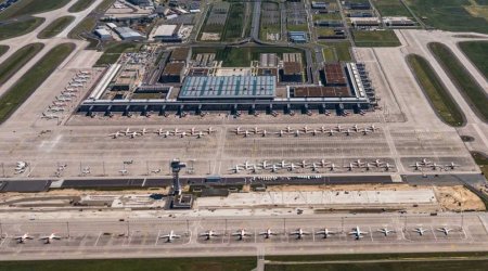 Berlin aeroportu fəaliyyətini dayandırdı &ndash; DRON HÜCUMU OLUB?