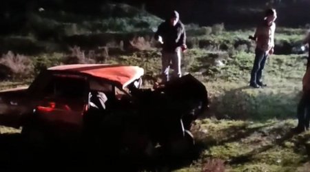 Ağcabədidə avtomobil dərəyə aşdı - 4 yaralı var