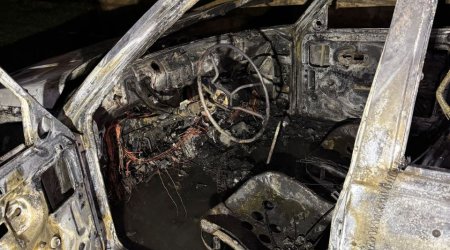 Gəncədə avtomobil yandı &ndash; FOTO