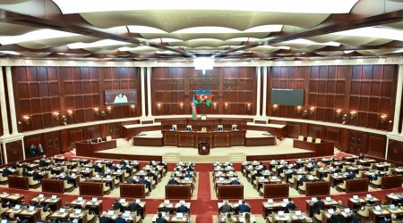Milli Məclisin iclası başladı &ndash; Hansı məsələlər müzakirə olunur?
