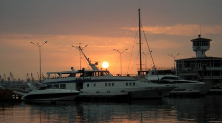 Bakı buxtasının UNUDULAN ATRİBUTU - Yelkənli qayıqlar nə zaman GERİ DÖNƏCƏK?