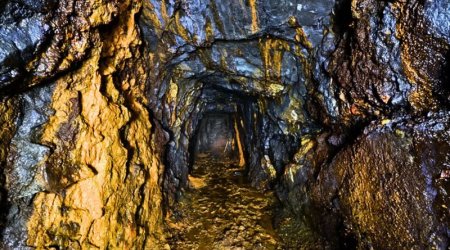 Dünyanın ən zəngin qızıl yatağı tapıldı - Dəyəri 83 milyard dollara çatır