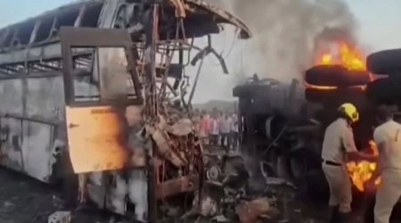 Hindistanda dəhşətli qəza: On dörd nəfər diri-diri yandı