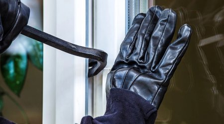 Maştağada evdən 6300 dollar OĞURLANDI