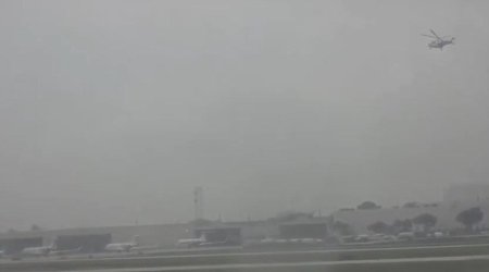 Trampın helikopterinə hücum edilib? - VİDEO