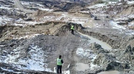 Leysan Dəmirçi&ndash;Lahıc yolunda sürüşməyə səbəb oldu - YOL BAĞLANDI