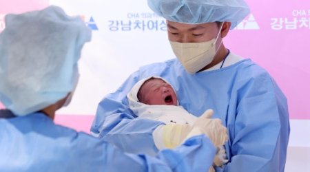 Bu şəhərdə 17 il sonra ilk dəfə uşaq dünyaya gəldi &ndash; FOTO