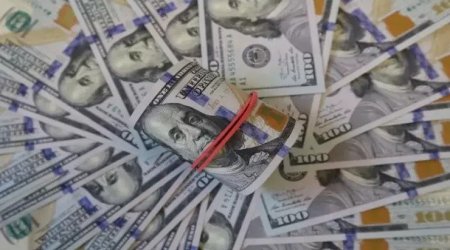 Puldan niyə metal qoxusu gəlir?