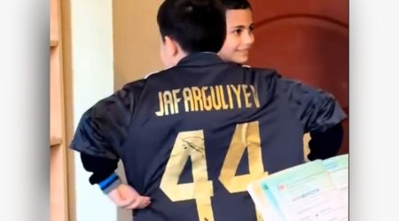 Elvin ona hədiyyə göndərdi, süni intellektdir deyib inanmadı &ndash; VİDEO