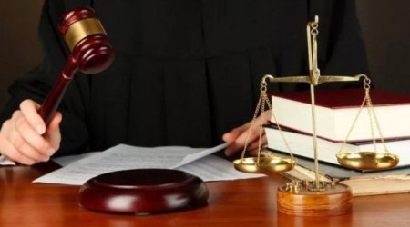 390 min manatlıq dələduzluq: Keçmiş başçının imzası saxtalaşdırılıb