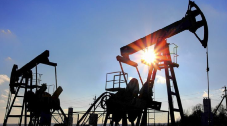 Hindistan ABŞ sanksiyalarını aşaraq İran neftinin idxalını yenidən bərpa etdi