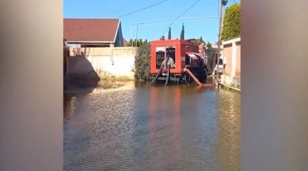 Yağışın fəsadları aradan qaldırılır - VİDEO