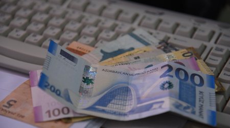 Azərbaycanda əhalinin gəlirləri ARTIB