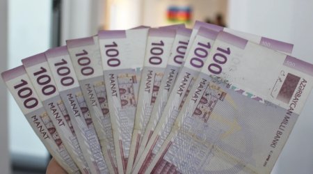 Köhnə 100 manatlıq əskinasların aqibəti necə olacaq?