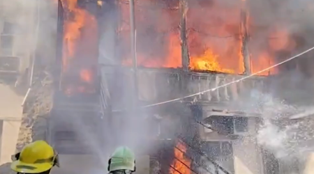 Bakının mərkəzindəki yanğın söndürüldü &ndash; ANBAAN VİDEO