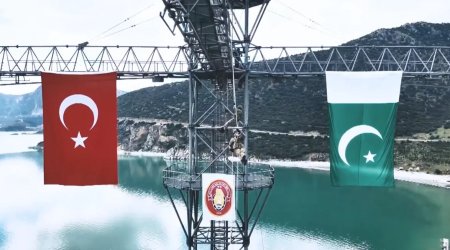 Türkiyə və Pakistan hərbçiləri bir arada - VİDEO