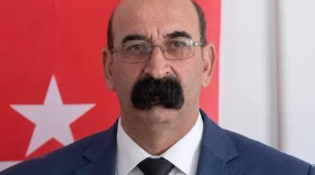 Təşkilat sədrinin bığı ajiotaj yaratdı