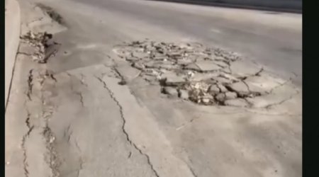 ​​​Sabunçu körpüsündə yol çökdü - VİDEO