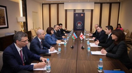 Sahibə Qafarovaya Gürcüstan Parlamentinin Fəxri medalı təqdim edildi