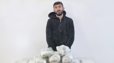 Külli miqdarda narkotiki Azərbaycana keçirərkən yaxalandı