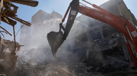 Hücumlar nəticəsində İranda neçə nəfər həlak olub?