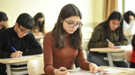Keçid balları ilə bağlı abituriyentlərə ŞAD XƏBƏR