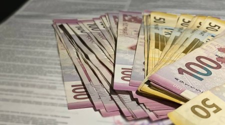 Qazinin atasına qarşı DƏLƏDUZLUQ: Qadın biznesmenə cinayət işi açıldı