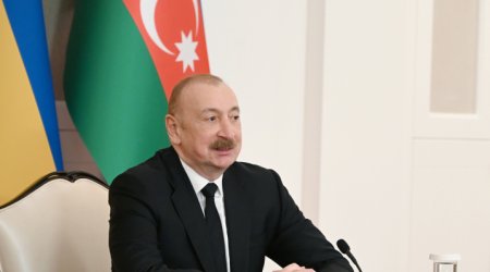 İlham Əliyev: &ldquo;Həm Azərbaycanda, həm də Ukraynada hərbi sənaye kompleksi inkişaf edir&rdquo;
