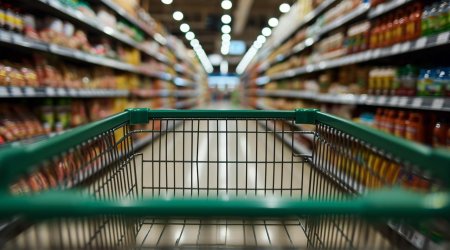 Bakıda marketdə İNSİDENT: müştəri kassiri döydü