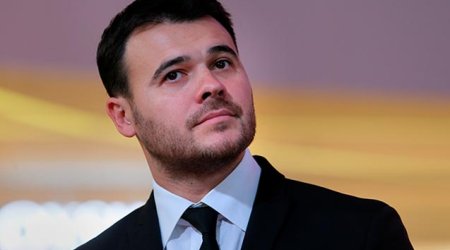 Emin nənəsinin mənzilini nümayiş etdirdi - VİDEO
